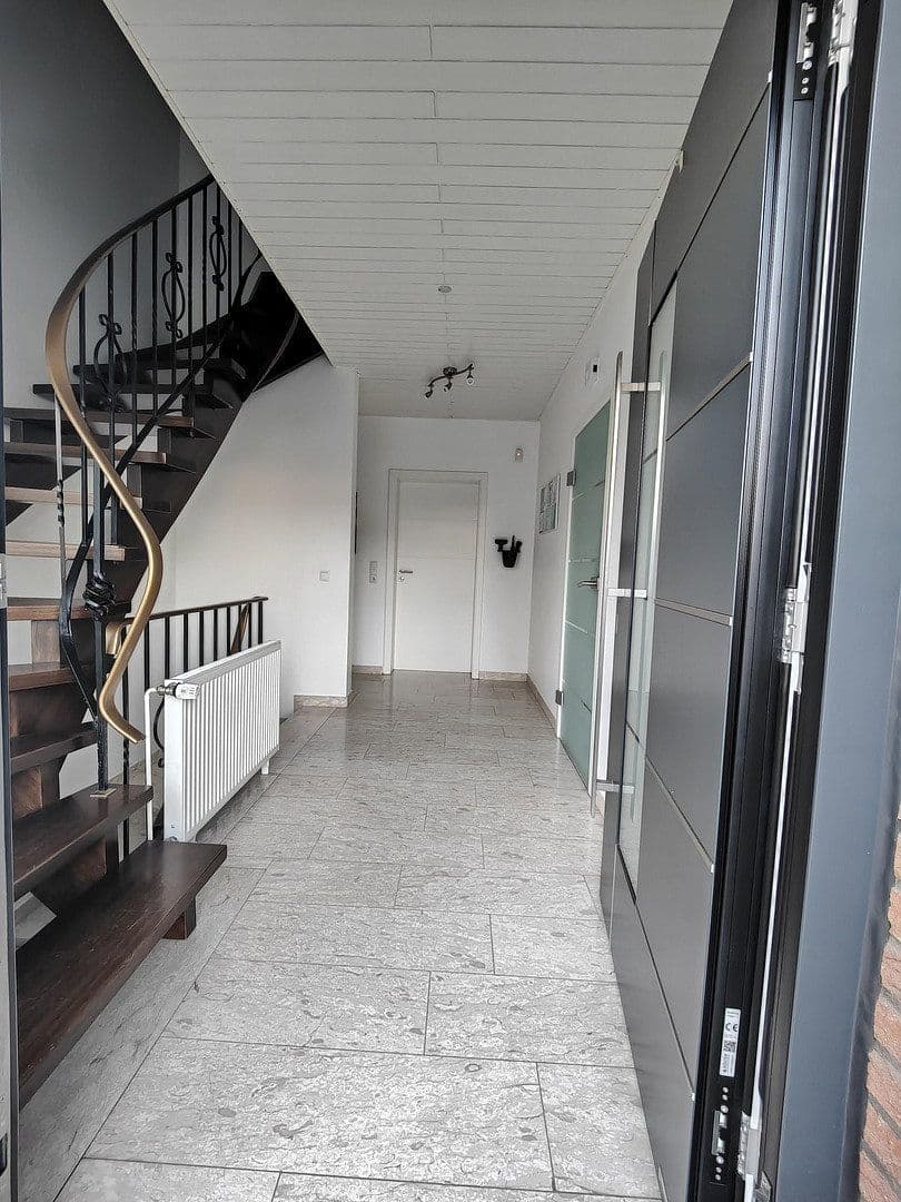 Prodej domu 150 m², pozemek 429 m², Bedburg, Severní Porýní-Vestfálsko Prodej domu 150 m², pozemek 429 m², Bedburg, Severní Porýní-Vestfálsko