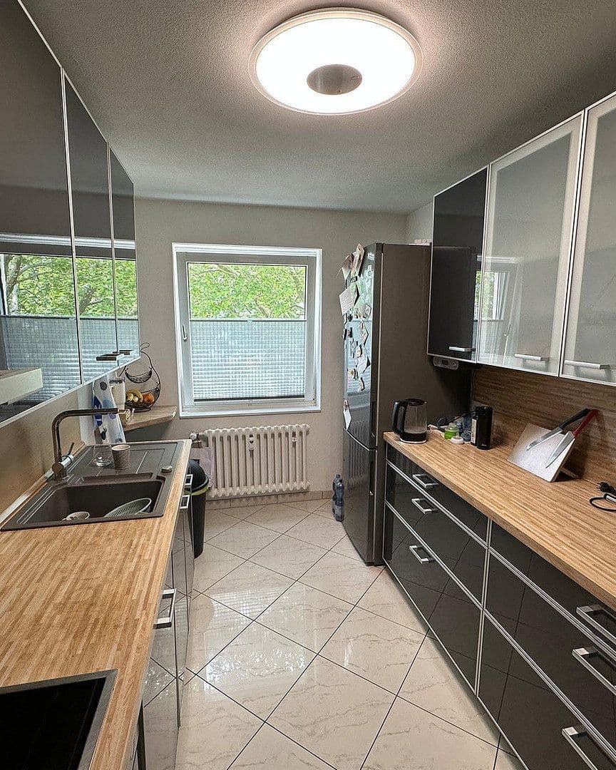 Prodej bytu 4+kk 94 m², Essen, Severní Porýní-Vestfálsko Prodej bytu 4+kk 94 m², Essen, Severní Porýní-Vestfálsko