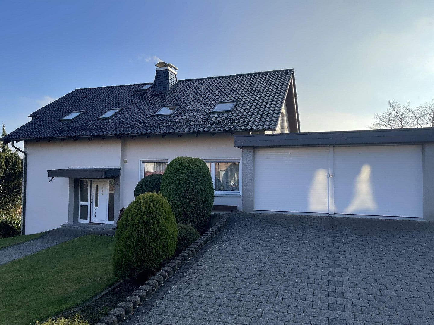 Prodej domu 225 m², pozemek 632 m², Kalletal, Severní Porýní-Vestfálsko Prodej domu 225 m², pozemek 632 m², Kalletal, Severní Porýní-Vestfálsko