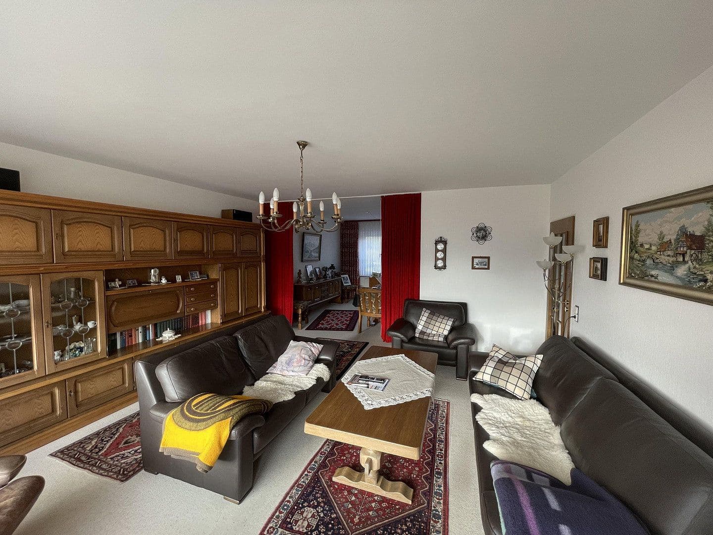 Prodej domu 225 m², pozemek 632 m², Kalletal, Severní Porýní-Vestfálsko Prodej domu 225 m², pozemek 632 m², Kalletal, Severní Porýní-Vestfálsko