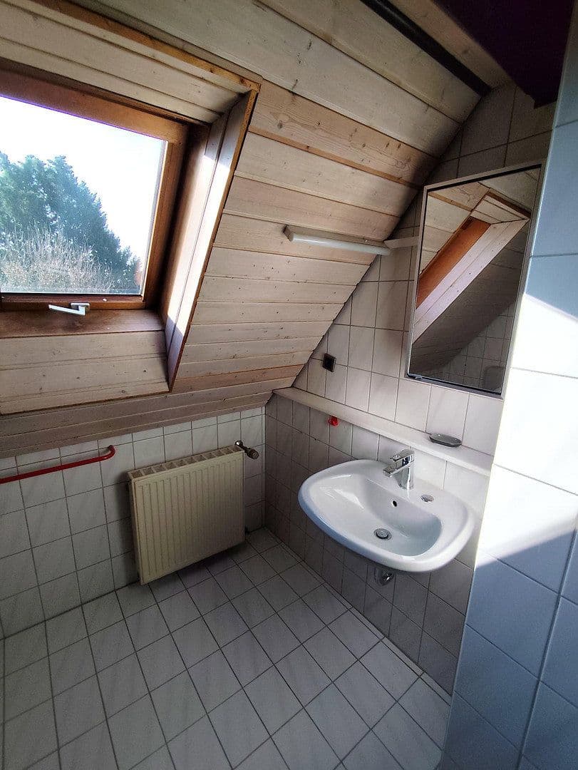 Prodej domu 192 m², pozemek 145 m², Am Leurenberg 18, Nürtingen, Bádensko-Württembersko Prodej domu 192 m², pozemek 145 m², Am Leurenberg 18, Nürtingen, Bádensko-Württembersko