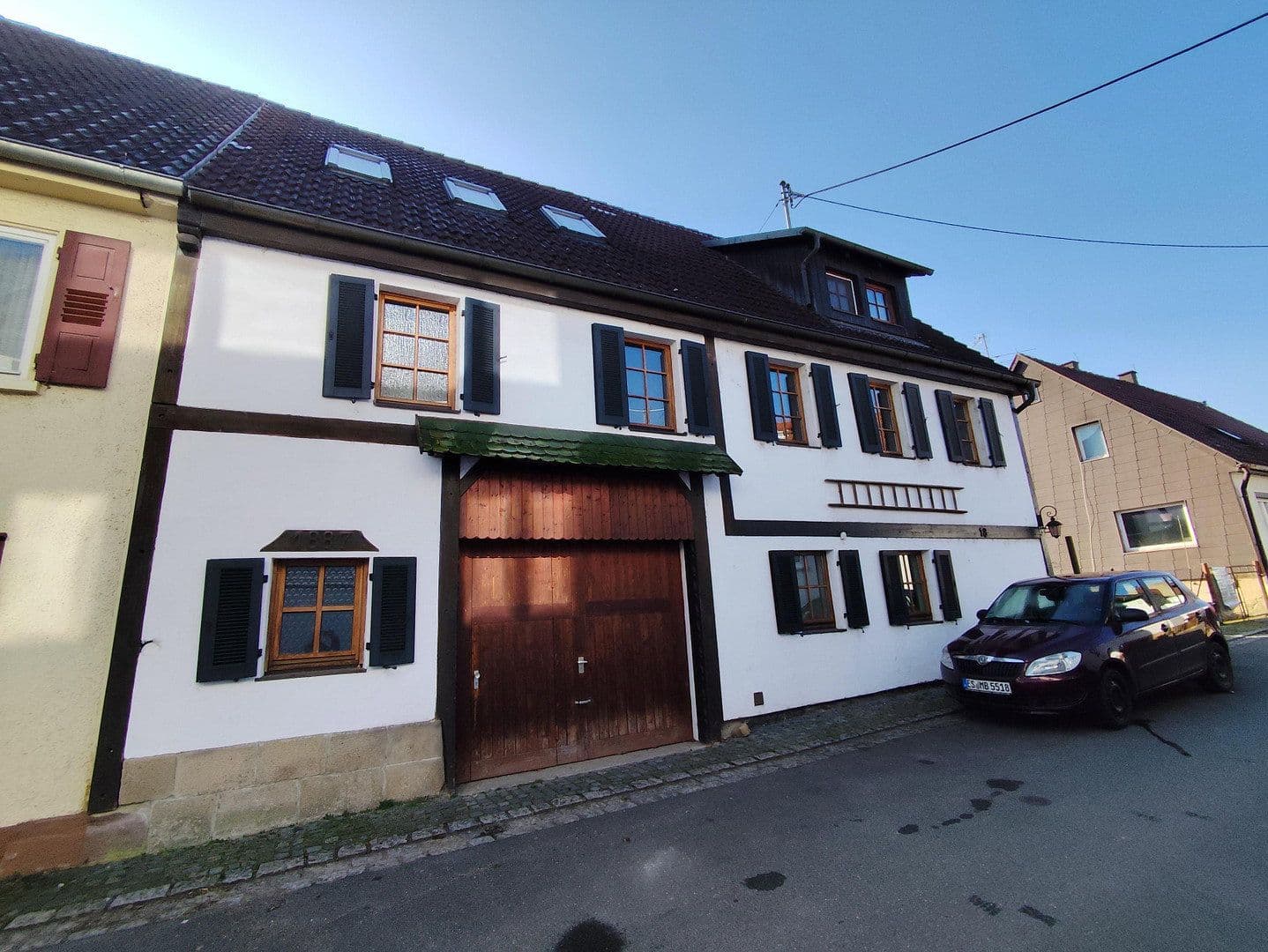 Prodej domu 192 m², pozemek 145 m², Am Leurenberg 18, Nürtingen, Bádensko-Württembersko Prodej domu 192 m², pozemek 145 m², Am Leurenberg 18, Nürtingen, Bádensko-Württembersko
