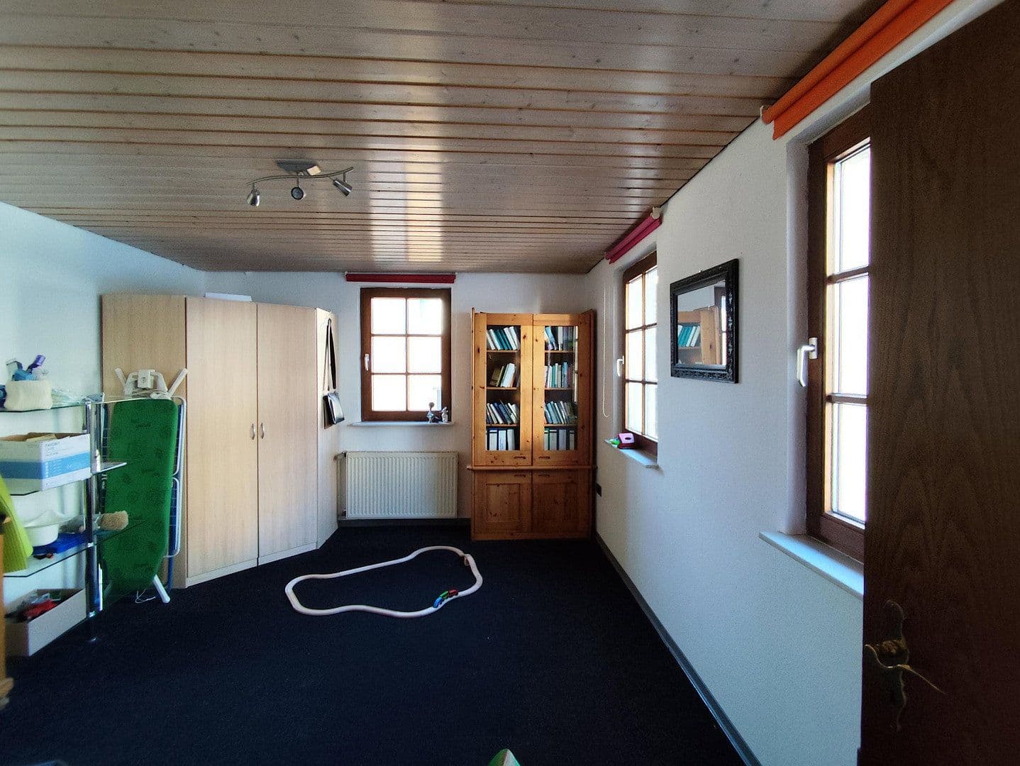 Prodej domu 192 m², pozemek 145 m², Am Leurenberg 18, Nürtingen, Bádensko-Württembersko Prodej domu 192 m², pozemek 145 m², Am Leurenberg 18, Nürtingen, Bádensko-Württembersko