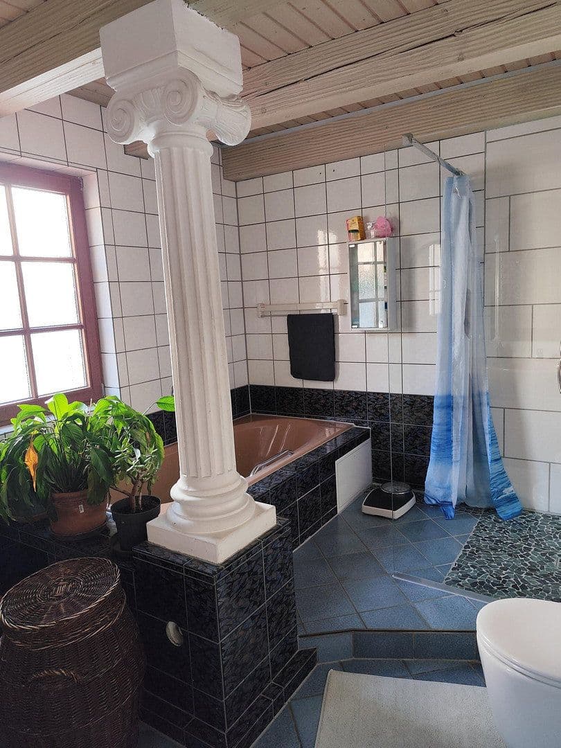 Prodej domu 192 m², pozemek 145 m², Am Leurenberg 18, Nürtingen, Bádensko-Württembersko Prodej domu 192 m², pozemek 145 m², Am Leurenberg 18, Nürtingen, Bádensko-Württembersko