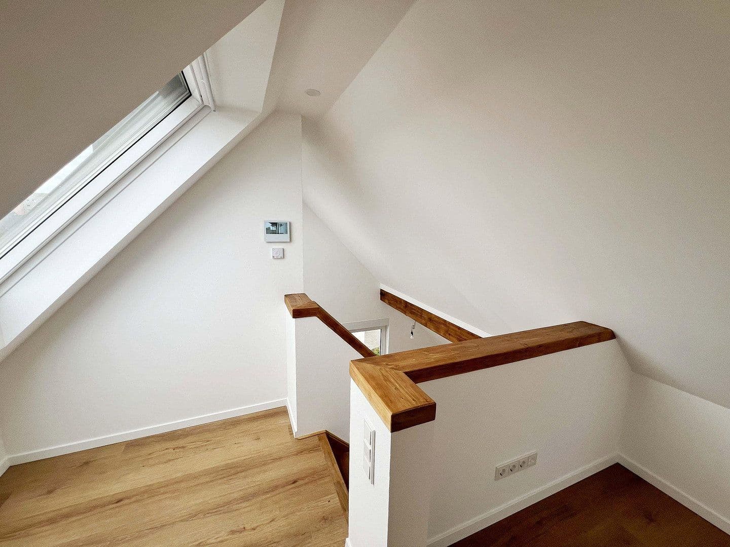Pronájem bytu 4+1 120 m², Pfarrer-Werr-Straße, 40, Troisdorf, Severní Porýní-Vestfálsko Pronájem bytu 4+1 120 m², Pfarrer-Werr-Straße, 40, Troisdorf, Severní Porýní-Vestfálsko