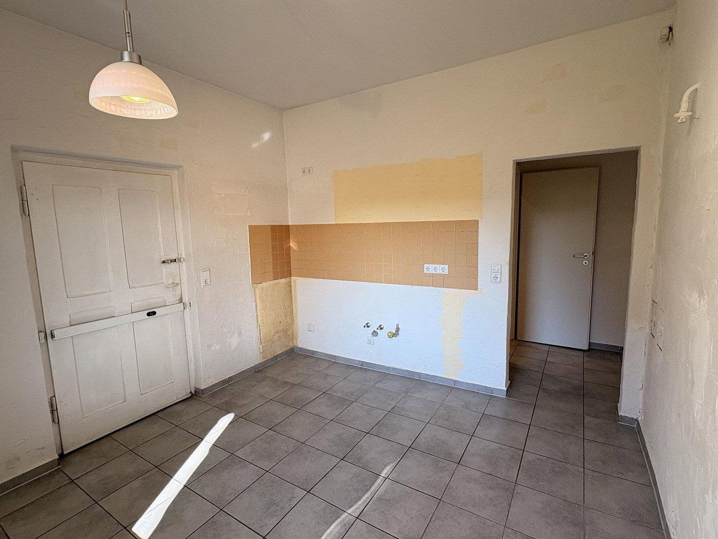 Pronájem bytu 2+1 61 m², Sebastianistr. 6, Koblenz, Porýní-Falc Pronájem bytu 2+1 61 m², Sebastianistr. 6, Koblenz, Porýní-Falc