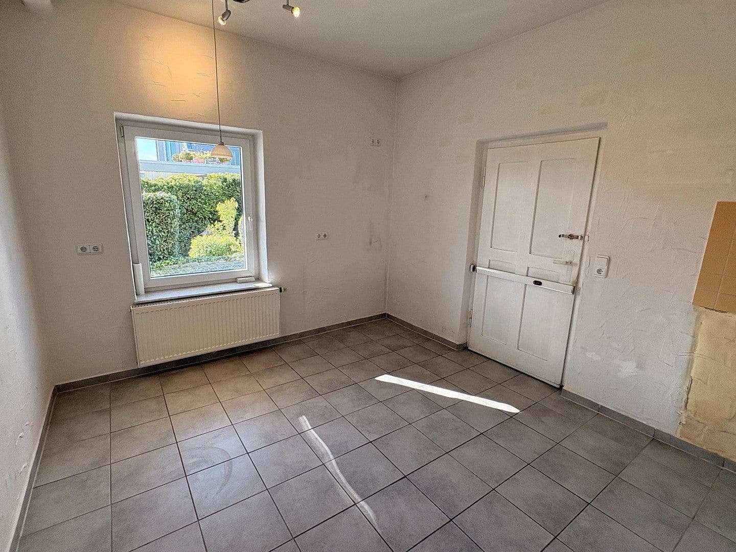Pronájem bytu 2+1 61 m², Sebastianistr. 6, Koblenz, Porýní-Falc Pronájem bytu 2+1 61 m², Sebastianistr. 6, Koblenz, Porýní-Falc