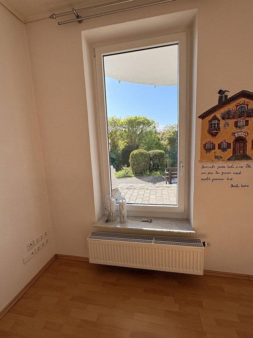 Pronájem bytu 2+1 61 m², Sebastianistr. 6, Koblenz, Porýní-Falc Pronájem bytu 2+1 61 m², Sebastianistr. 6, Koblenz, Porýní-Falc