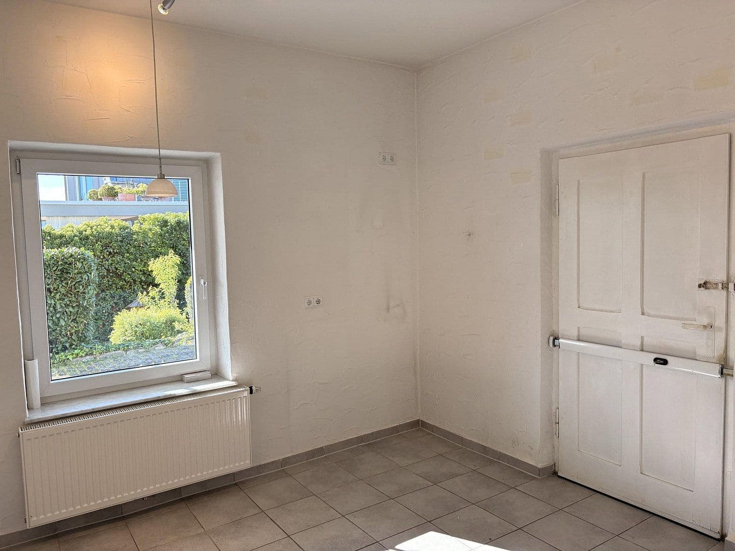 Pronájem bytu 2+1 61 m², Sebastianistr. 6, Koblenz, Porýní-Falc Pronájem bytu 2+1 61 m², Sebastianistr. 6, Koblenz, Porýní-Falc