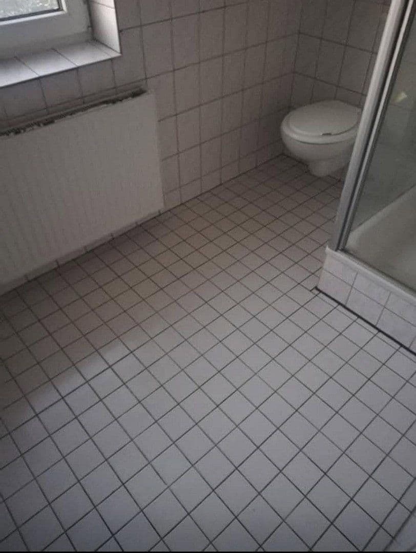 Pronájem domu 95 m², pozemek 90 m², Gneisenaustraße 11, Walsrode, Dolní Sasko Pronájem domu 95 m², pozemek 90 m², Gneisenaustraße 11, Walsrode, Dolní Sasko
