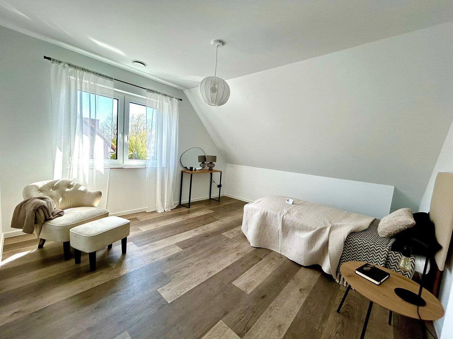 Prodej domu 125 m², pozemek 400 m², Apen, Dolní Sasko Prodej domu 125 m², pozemek 400 m², Apen, Dolní Sasko