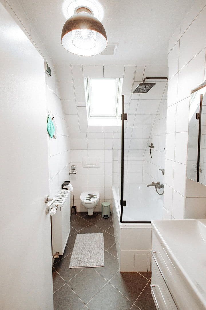Pronájem bytu 2+kk 67 m², Adolf-Flecken Str., Neuss, Severní Porýní-Vestfálsko Pronájem bytu 2+kk 67 m², Adolf-Flecken Str., Neuss, Severní Porýní-Vestfálsko