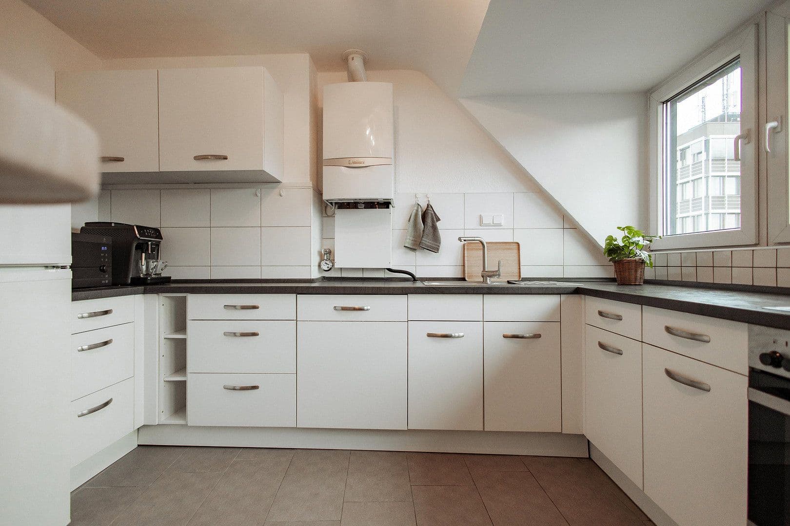 Pronájem bytu 2+kk 67 m², Adolf-Flecken Str., Neuss, Severní Porýní-Vestfálsko Pronájem bytu 2+kk 67 m², Adolf-Flecken Str., Neuss, Severní Porýní-Vestfálsko