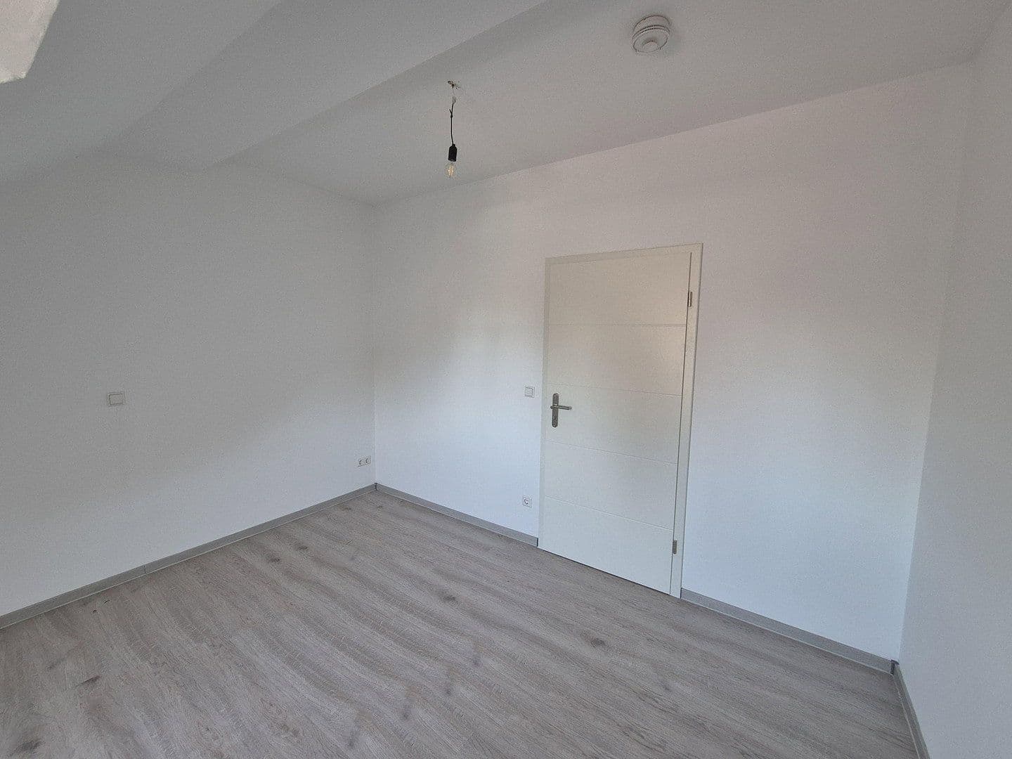 Prodej bytu 2+1 45 m², Neuenhagen bei Berlin, Braniborsko Prodej bytu 2+1 45 m², Neuenhagen bei Berlin, Braniborsko