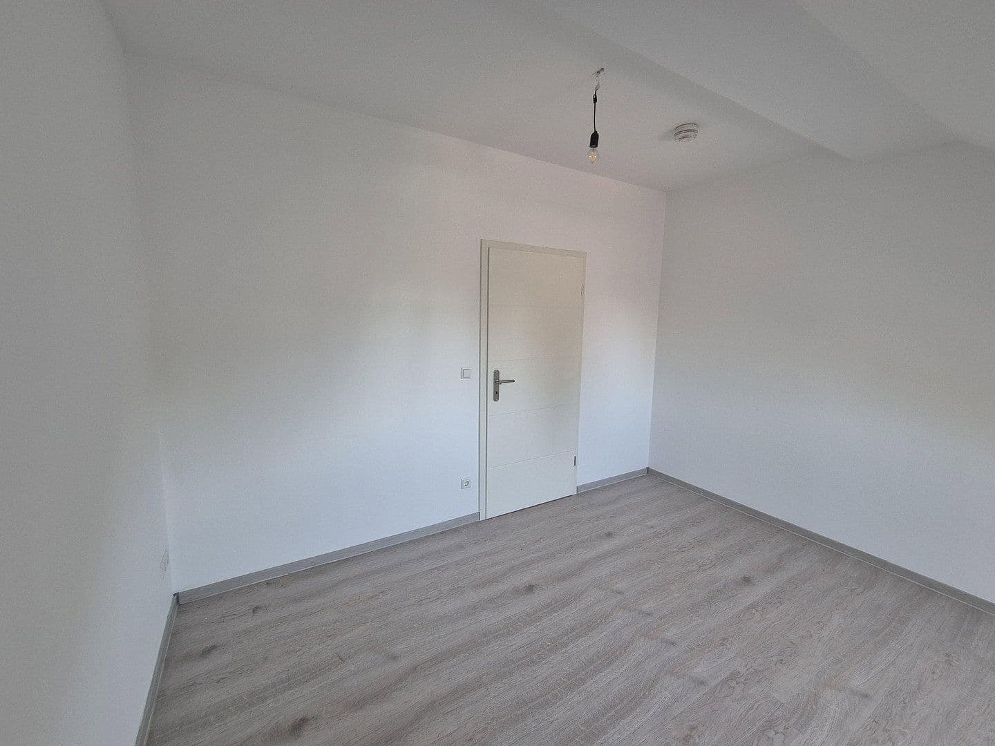 Prodej bytu 2+1 45 m², Neuenhagen bei Berlin, Braniborsko Prodej bytu 2+1 45 m², Neuenhagen bei Berlin, Braniborsko