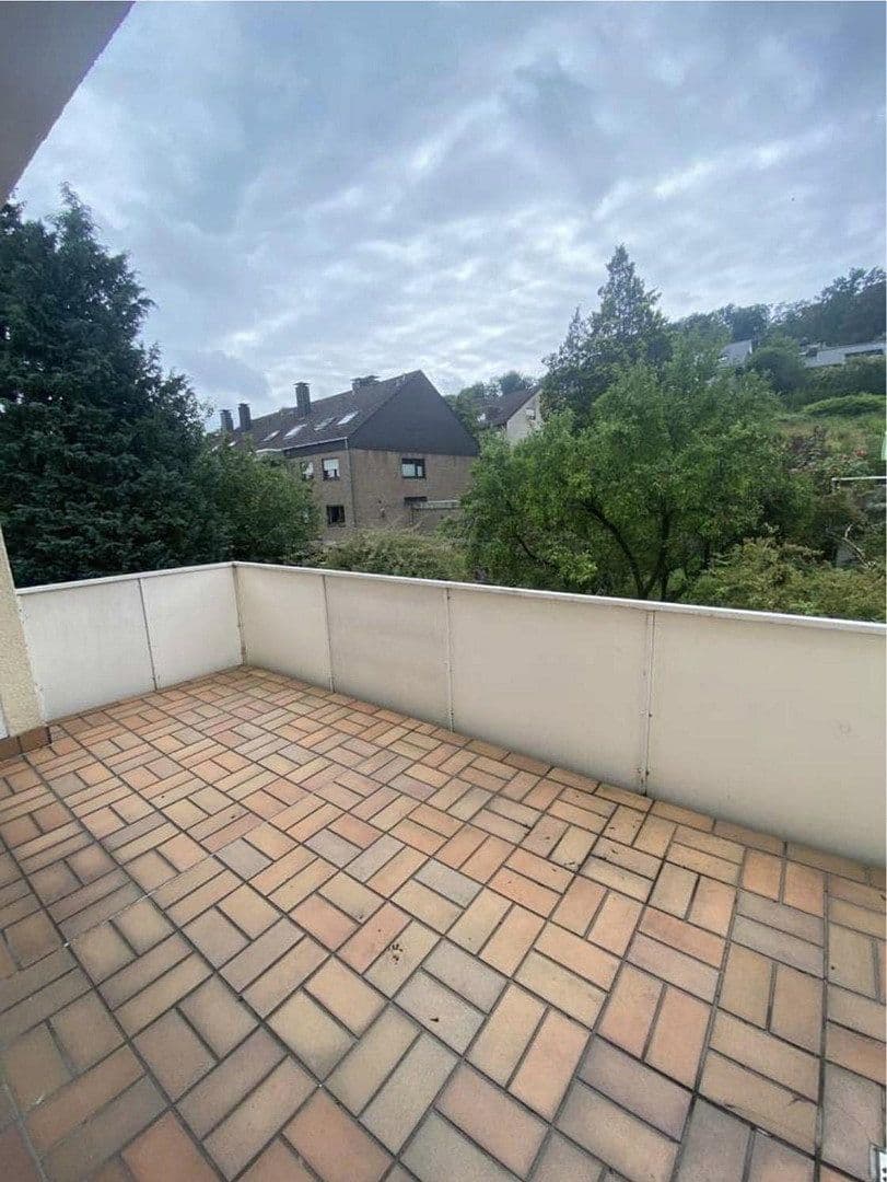 Pronájem bytu 2+kk 108 m², Bielefeld, Severní Porýní-Vestfálsko Pronájem bytu 2+kk 108 m², Bielefeld, Severní Porýní-Vestfálsko