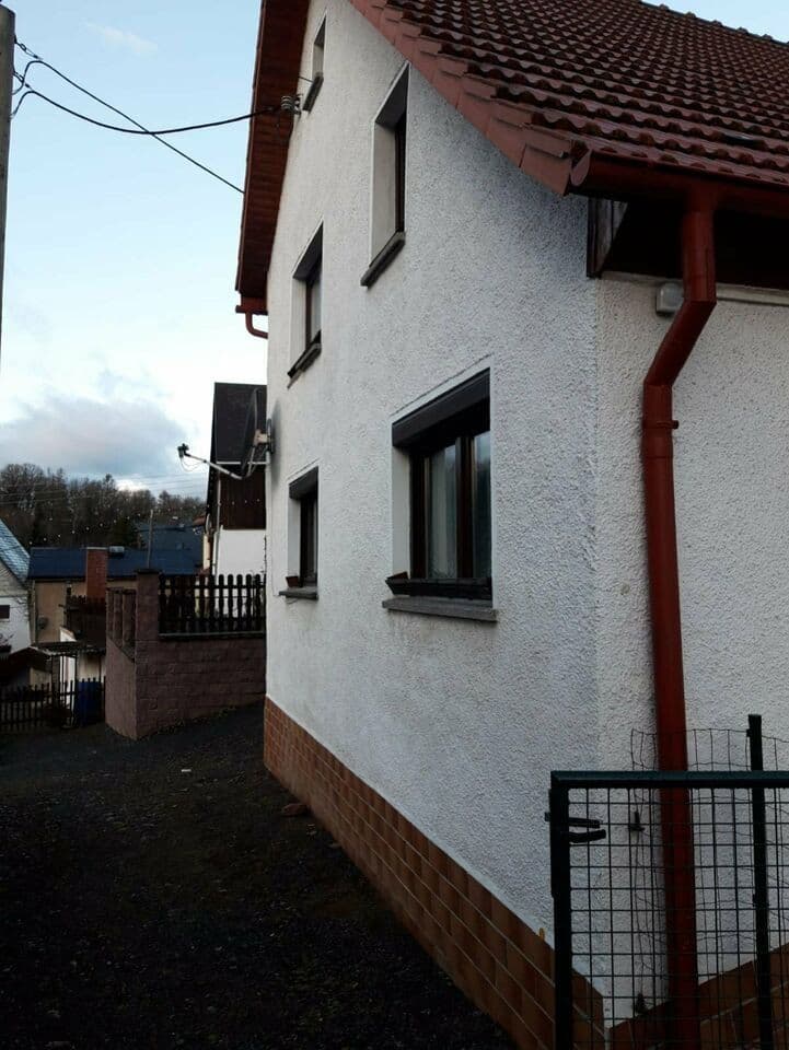 Pronájem domu 90 m², pozemek 368 m², Großschirma, Sasko Pronájem domu 90 m², pozemek 368 m², Großschirma, Sasko