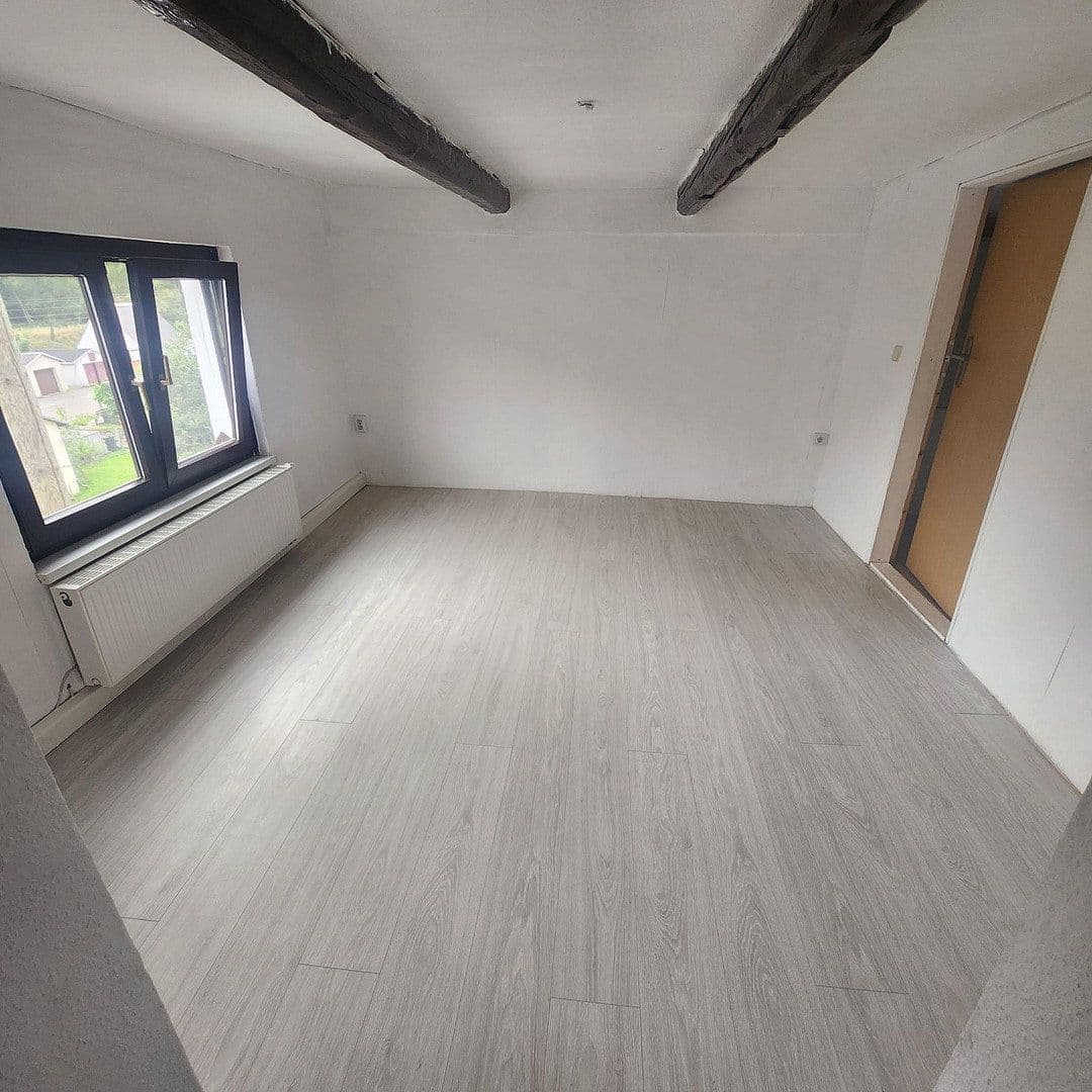 Pronájem domu 90 m², pozemek 368 m², Großschirma, Sasko Pronájem domu 90 m², pozemek 368 m², Großschirma, Sasko