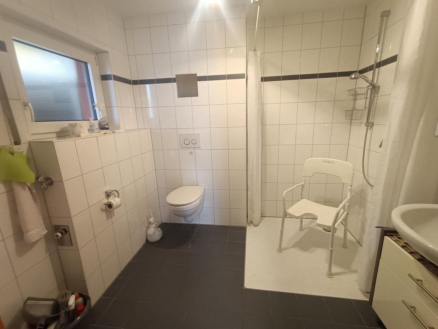 Pronájem bytu 3+1 76 m², Schulstraße 15, Friolzheim, Bádensko-Württembersko Pronájem bytu 3+1 76 m², Schulstraße 15, Friolzheim, Bádensko-Württembersko