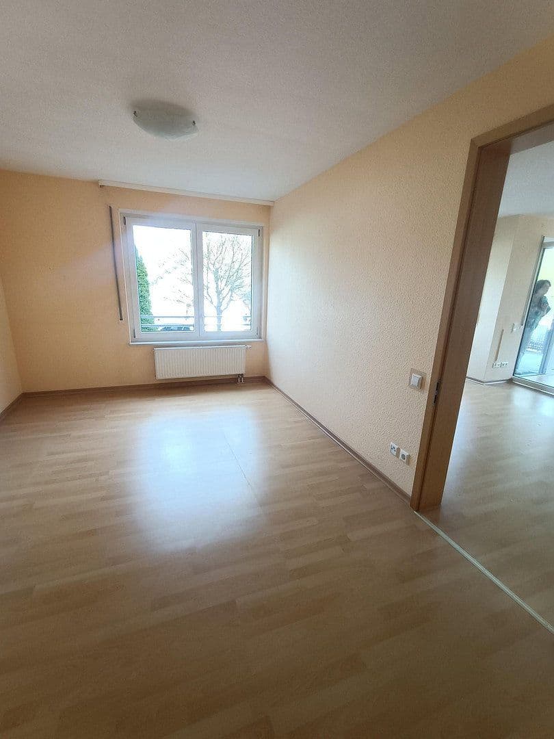 Pronájem bytu 3+1 76 m², Schulstraße 15, Friolzheim, Bádensko-Württembersko Pronájem bytu 3+1 76 m², Schulstraße 15, Friolzheim, Bádensko-Württembersko