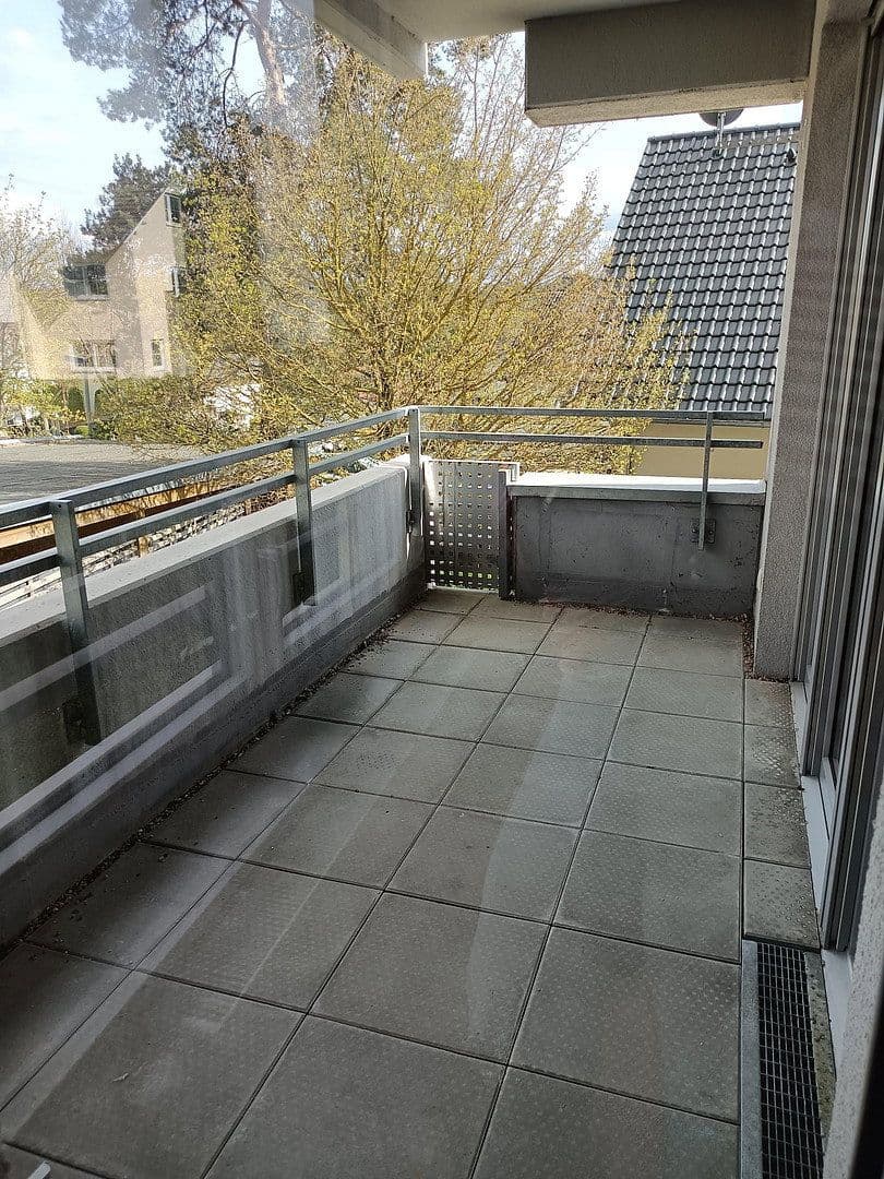 Pronájem bytu 3+1 76 m², Schulstraße 15, Friolzheim, Bádensko-Württembersko Pronájem bytu 3+1 76 m², Schulstraße 15, Friolzheim, Bádensko-Württembersko