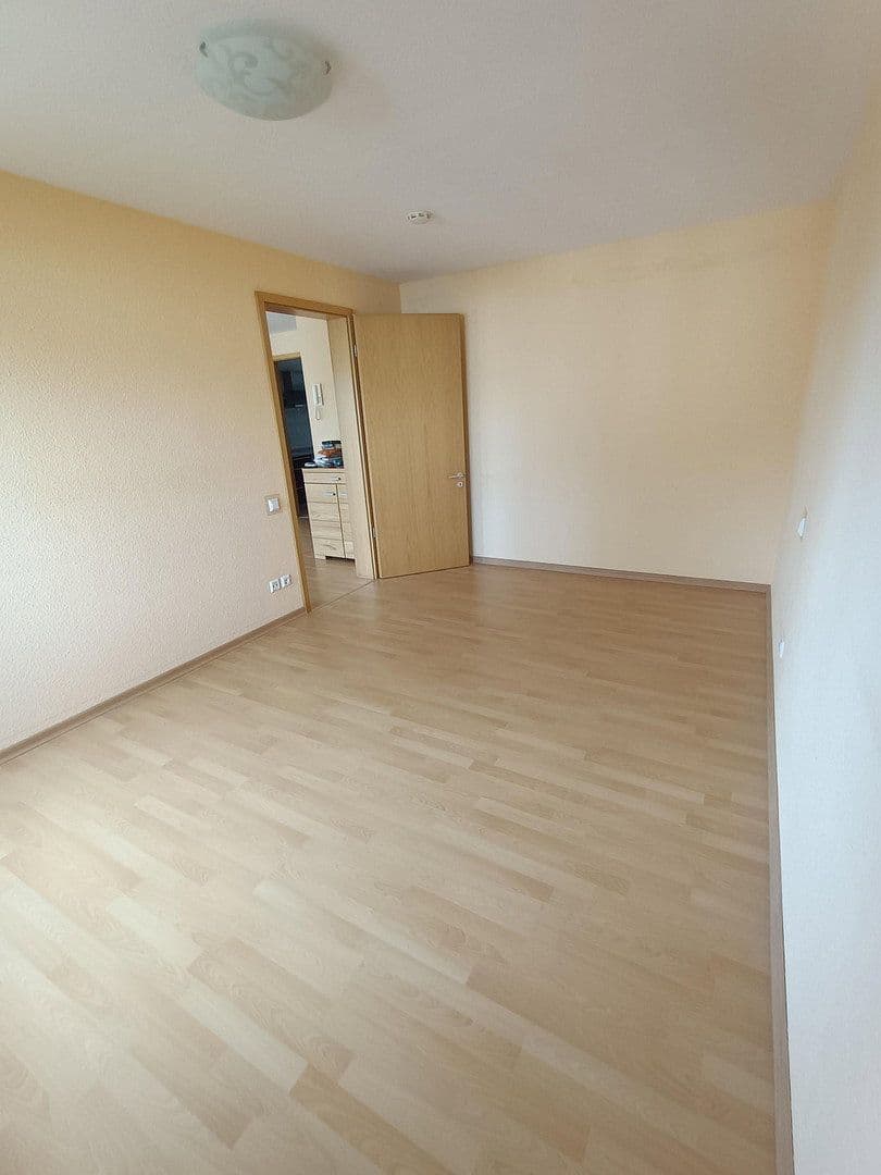 Pronájem bytu 3+1 76 m², Schulstraße 15, Friolzheim, Bádensko-Württembersko Pronájem bytu 3+1 76 m², Schulstraße 15, Friolzheim, Bádensko-Württembersko