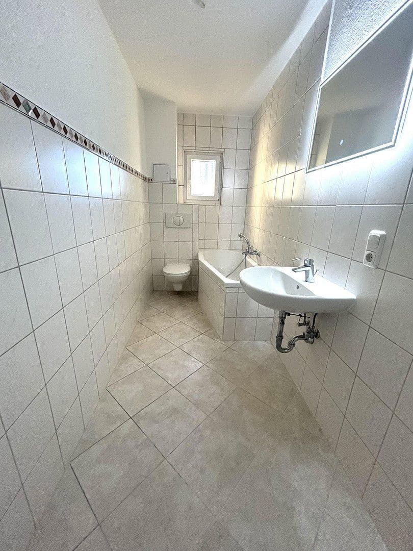 Pronájem bytu 2+1 69 m², Bernburgerstraße 16, Dessau-Roßlau, Sasko-Anhaltsko Pronájem bytu 2+1 69 m², Bernburgerstraße 16, Dessau-Roßlau, Sasko-Anhaltsko