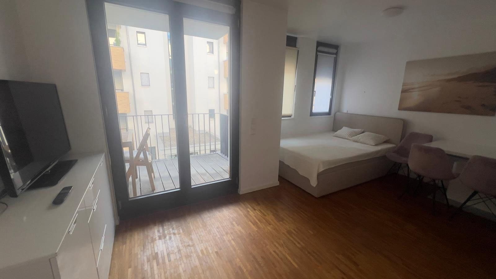 Pronájem bytu 1+1 25 m², Römischer Ring 15, Frankfurt, Hessen Pronájem bytu 1+1 25 m², Römischer Ring 15, Frankfurt, Hessen