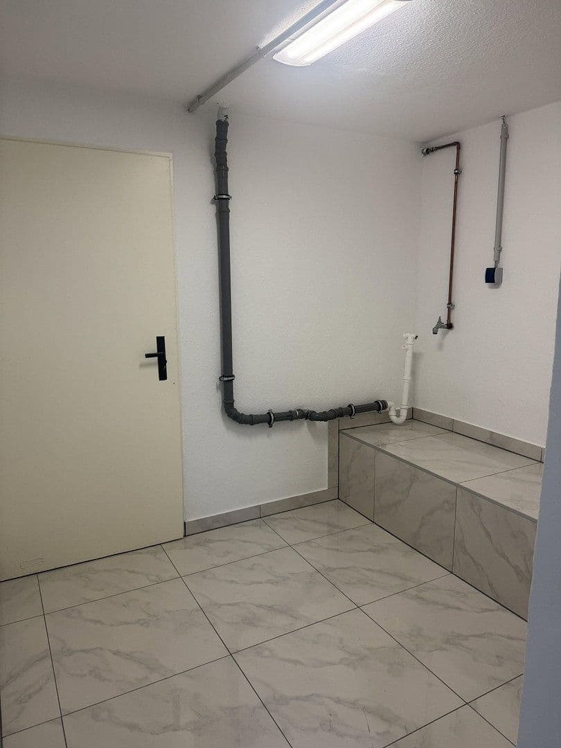 Prodej domu 174 m², pozemek 927 m², Asbach, Porýní-Falc Prodej domu 174 m², pozemek 927 m², Asbach, Porýní-Falc