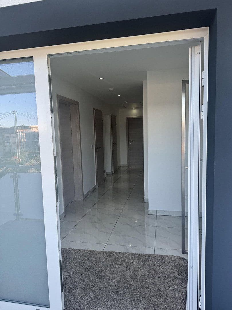 Prodej domu 174 m², pozemek 927 m², Asbach, Porýní-Falc Prodej domu 174 m², pozemek 927 m², Asbach, Porýní-Falc