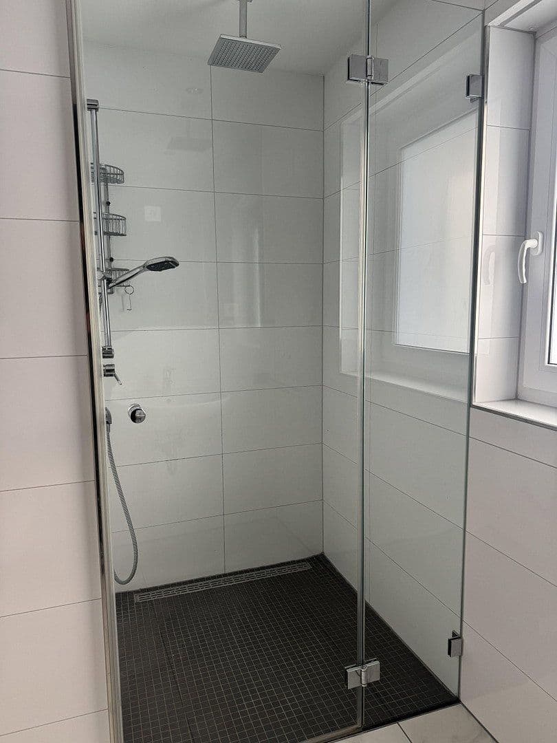 Prodej domu 174 m², pozemek 927 m², Asbach, Porýní-Falc Prodej domu 174 m², pozemek 927 m², Asbach, Porýní-Falc