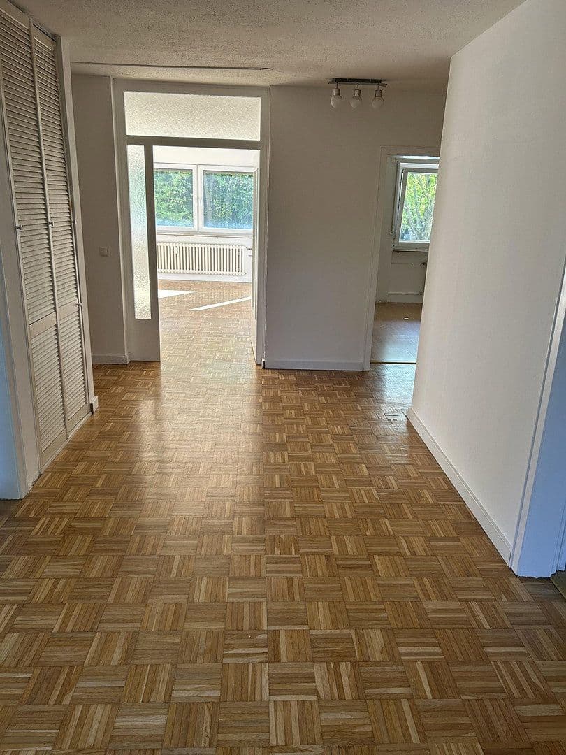 Pronájem bytu 3+1 82 m², Memelweg 1-19, Bonn, Severní Porýní-Vestfálsko Pronájem bytu 3+1 82 m², Memelweg 1-19, Bonn, Severní Porýní-Vestfálsko