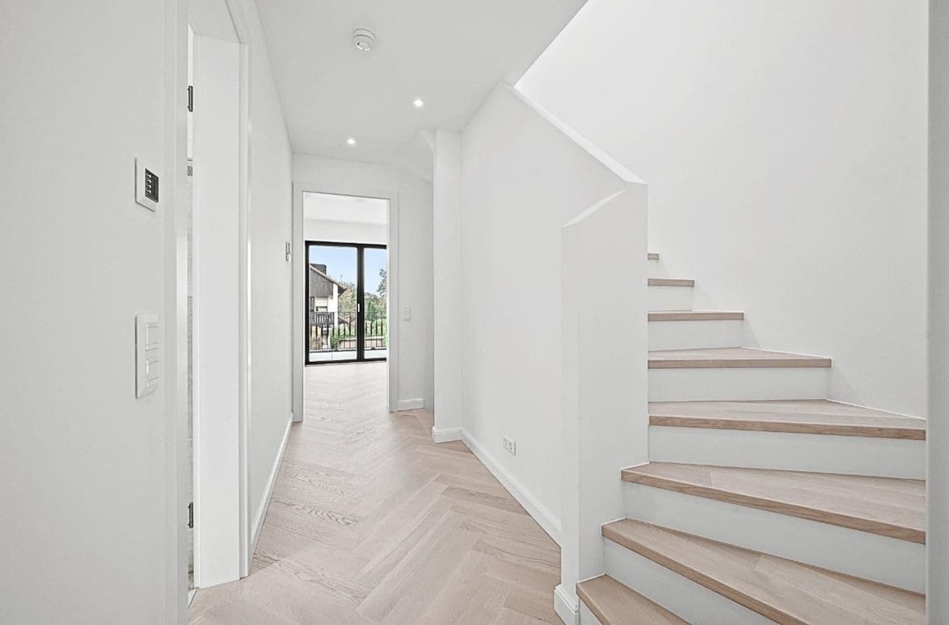 Prodej domu 234 m², pozemek 298 m², Oberschlesische Straße 20a, München, Bavorsko Prodej domu 234 m², pozemek 298 m², Oberschlesische Straße 20a, München, Bavorsko