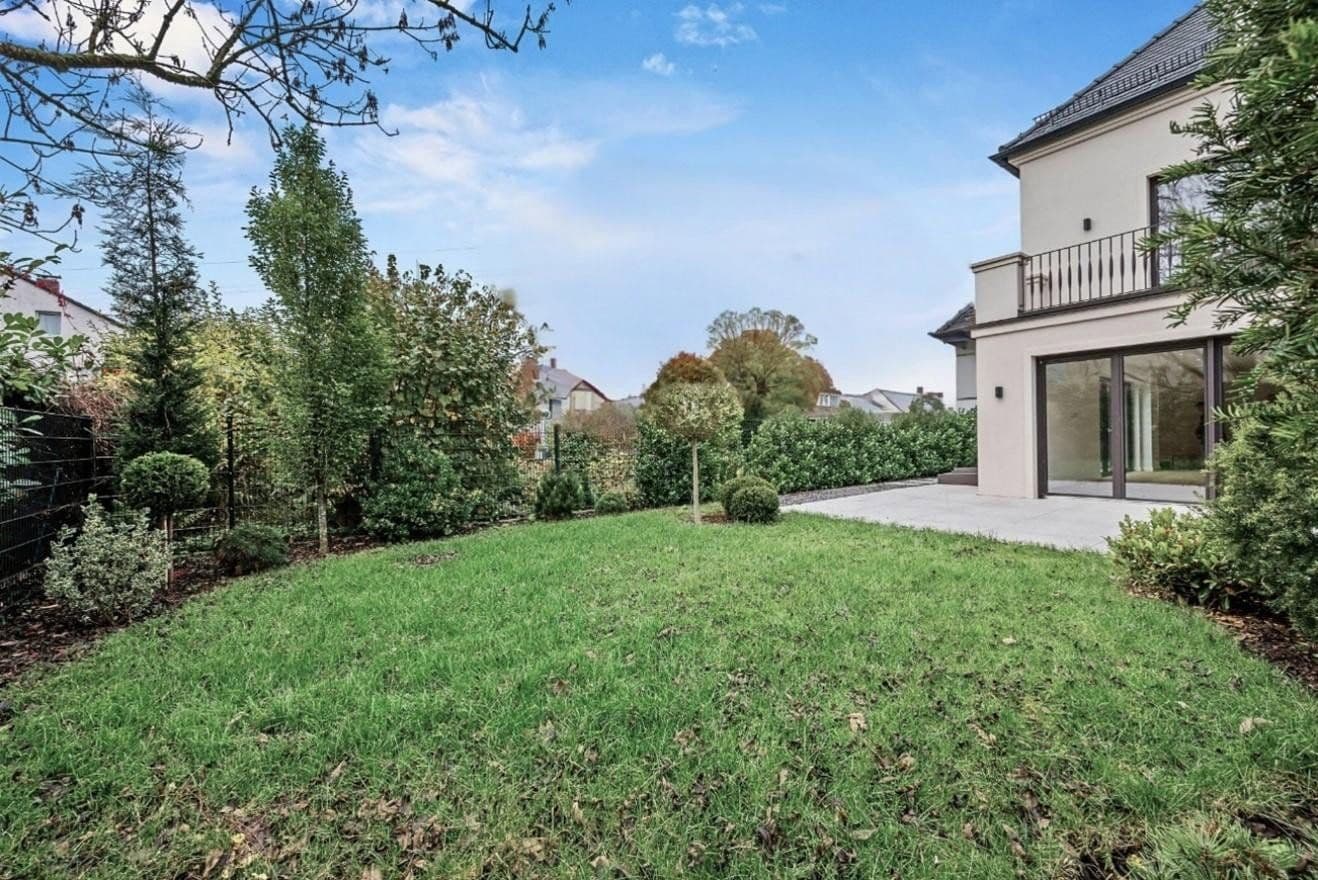 Prodej domu 234 m², pozemek 298 m², Oberschlesische Straße 20a, München, Bavorsko Prodej domu 234 m², pozemek 298 m², Oberschlesische Straße 20a, München, Bavorsko
