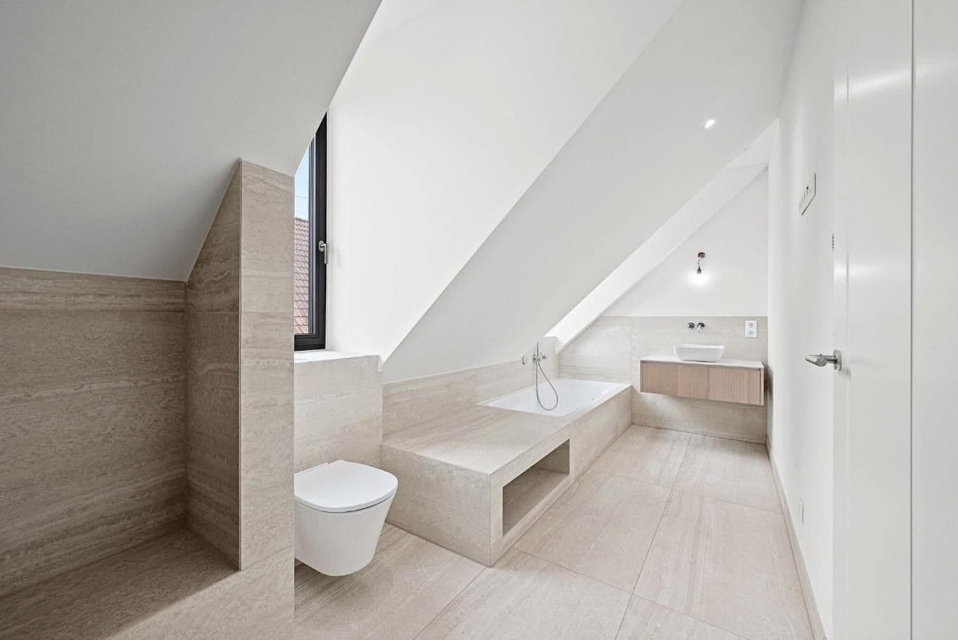 Prodej domu 234 m², pozemek 298 m², Oberschlesische Straße 20a, München, Bavorsko Prodej domu 234 m², pozemek 298 m², Oberschlesische Straße 20a, München, Bavorsko