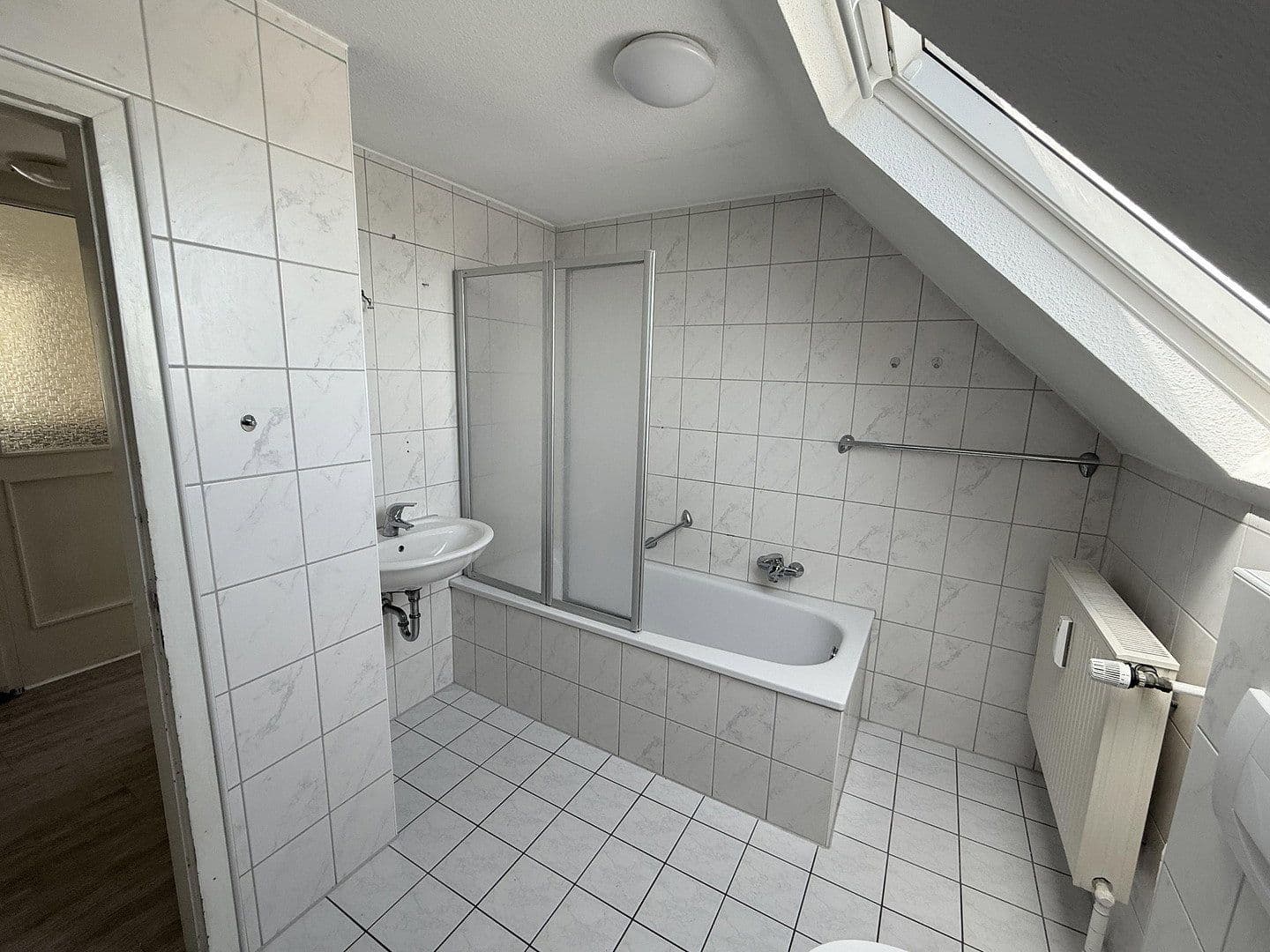 Pronájem bytu 3+1 56 m², Weißenthurm, Porýní-Falc Pronájem bytu 3+1 56 m², Weißenthurm, Porýní-Falc