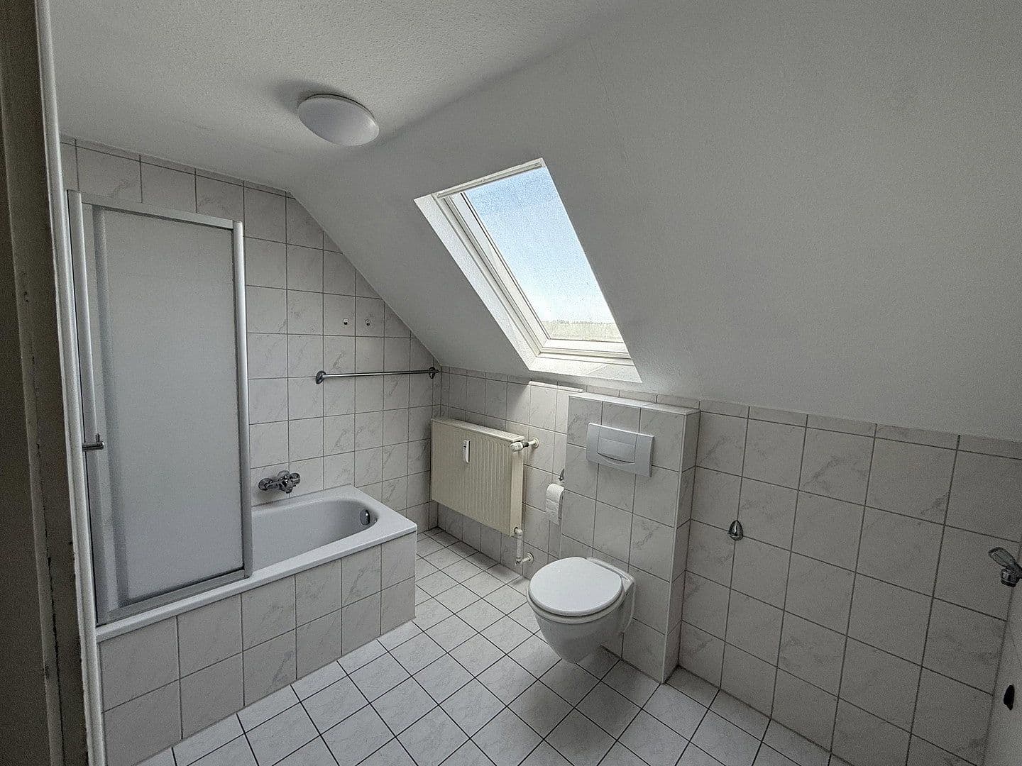 Pronájem bytu 3+1 56 m², Weißenthurm, Porýní-Falc Pronájem bytu 3+1 56 m², Weißenthurm, Porýní-Falc