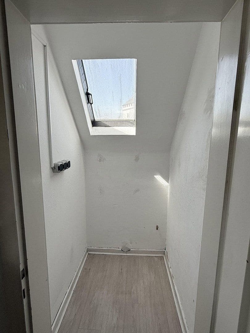 Pronájem bytu 3+1 56 m², Weißenthurm, Porýní-Falc Pronájem bytu 3+1 56 m², Weißenthurm, Porýní-Falc