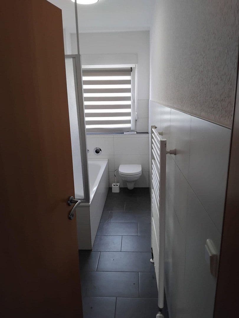 Pronájem bytu 3+1 64 m², Hafenstr. 16, Duisburg, Severní Porýní-Vestfálsko Pronájem bytu 3+1 64 m², Hafenstr. 16, Duisburg, Severní Porýní-Vestfálsko