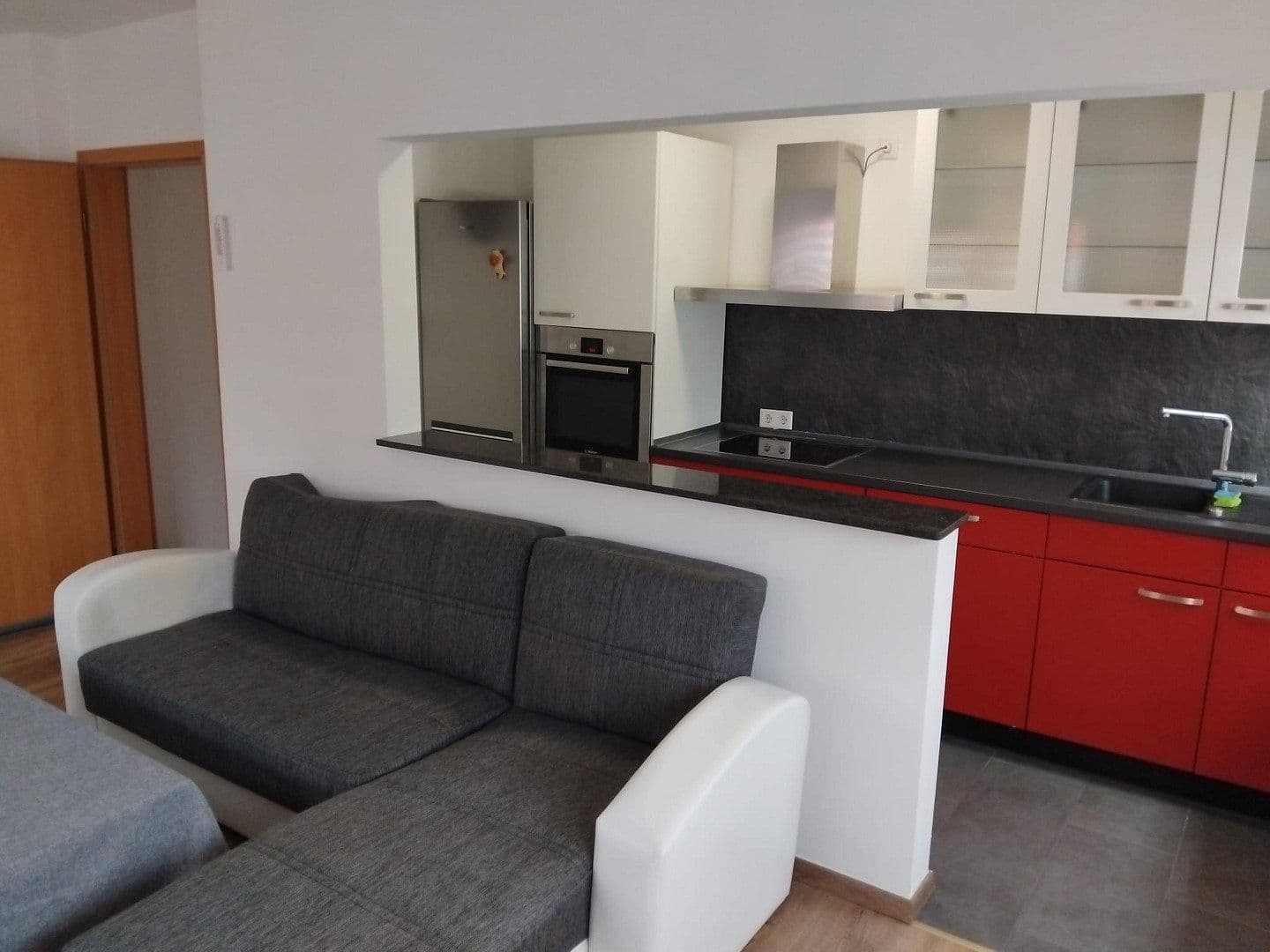 Pronájem bytu 3+1 64 m², Hafenstr. 16, Duisburg, Severní Porýní-Vestfálsko Pronájem bytu 3+1 64 m², Hafenstr. 16, Duisburg, Severní Porýní-Vestfálsko