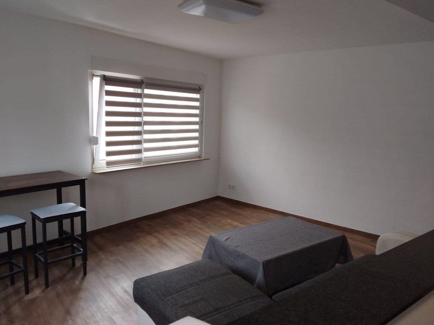 Pronájem bytu 3+1 64 m², Hafenstr. 16, Duisburg, Severní Porýní-Vestfálsko Pronájem bytu 3+1 64 m², Hafenstr. 16, Duisburg, Severní Porýní-Vestfálsko