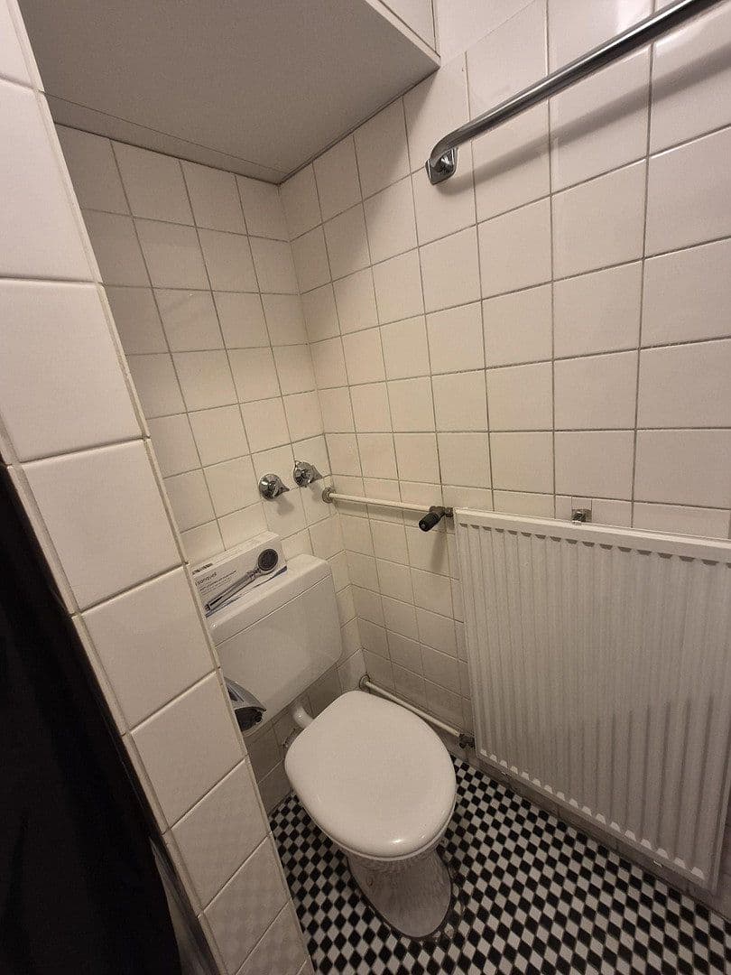 Pronájem bytu 1+1 20 m², L2 5-6, Mannheim, Bádensko-Württembersko Pronájem bytu 1+1 20 m², L2 5-6, Mannheim, Bádensko-Württembersko