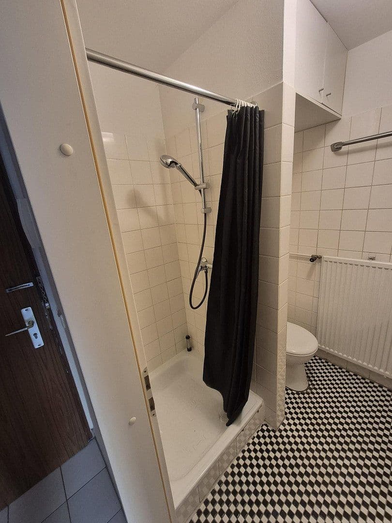 Pronájem bytu 1+1 20 m², L2 5-6, Mannheim, Bádensko-Württembersko Pronájem bytu 1+1 20 m², L2 5-6, Mannheim, Bádensko-Württembersko