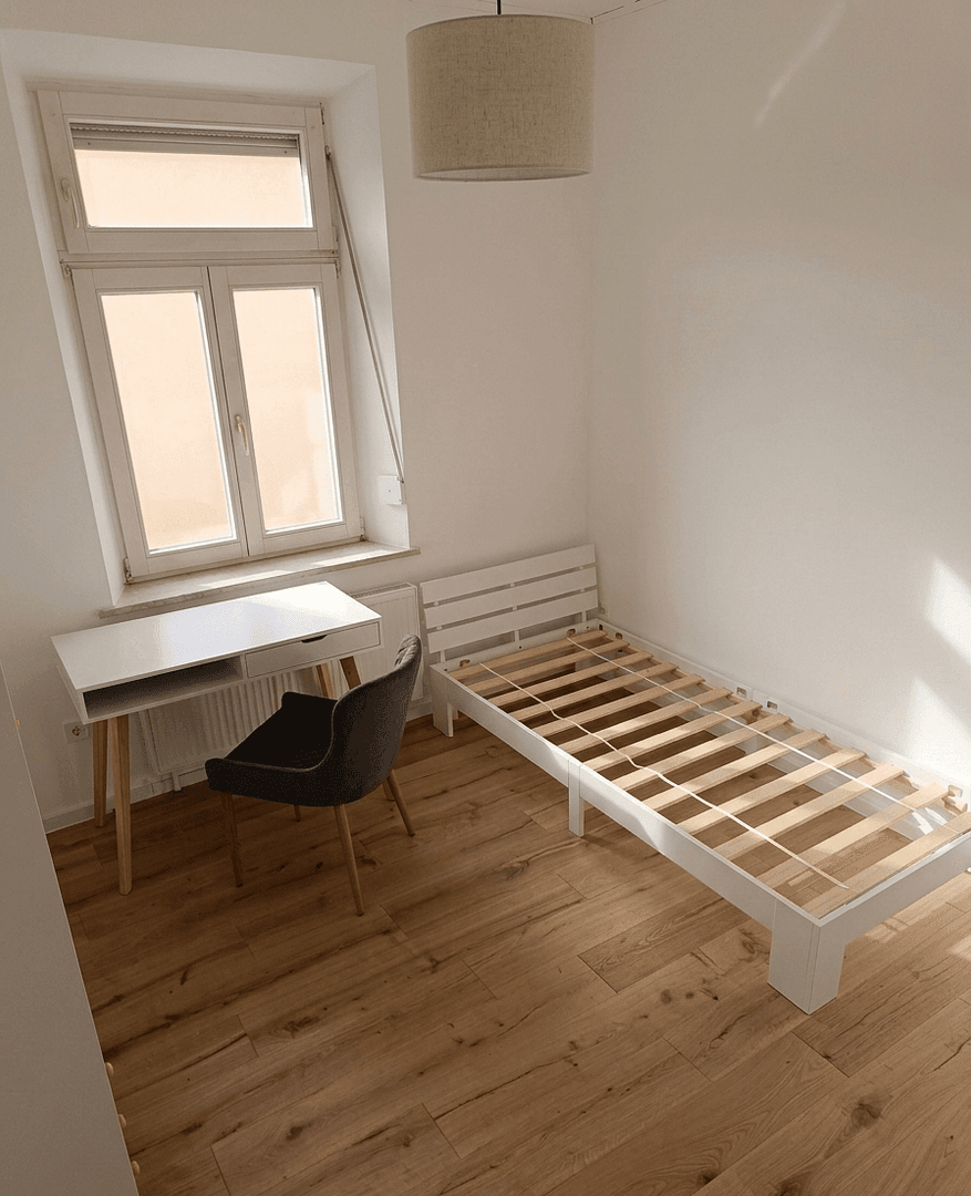 Pronájem bytu 3+1 56 m², Augsburg, Bavorsko Pronájem bytu 3+1 56 m², Augsburg, Bavorsko