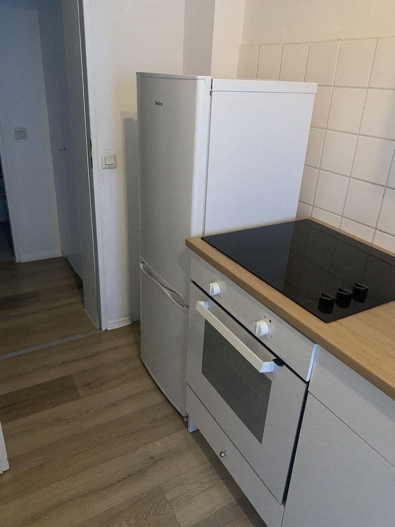 Pronájem bytu 2+1 55 m², Mendelssohnstr. 16, Düsseldorf, Severní Porýní-Vestfálsko Pronájem bytu 2+1 55 m², Mendelssohnstr. 16, Düsseldorf, Severní Porýní-Vestfálsko
