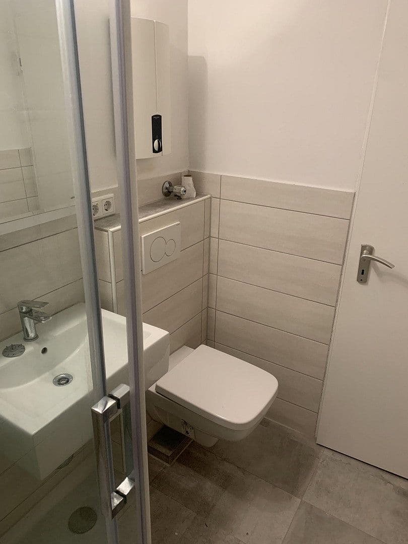 Pronájem bytu 2+1 55 m², Mendelssohnstr. 16, Düsseldorf, Severní Porýní-Vestfálsko Pronájem bytu 2+1 55 m², Mendelssohnstr. 16, Düsseldorf, Severní Porýní-Vestfálsko