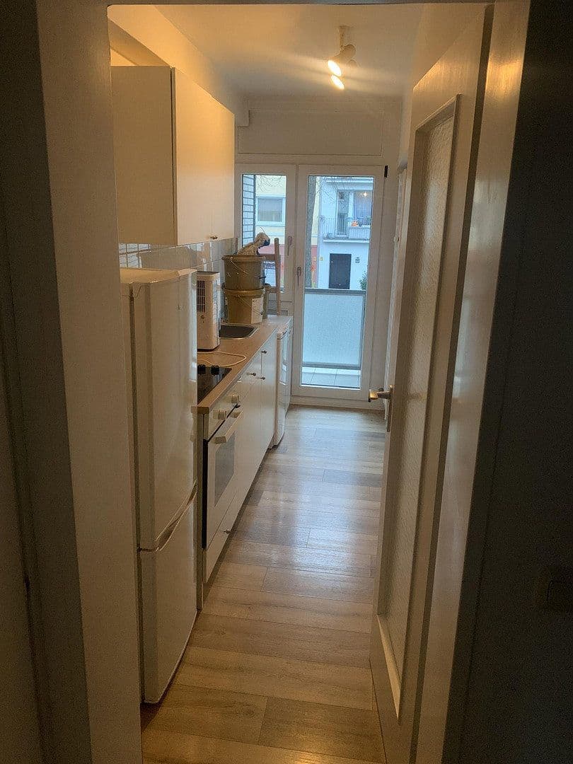 Pronájem bytu 2+1 55 m², Mendelssohnstr. 16, Düsseldorf, Severní Porýní-Vestfálsko Pronájem bytu 2+1 55 m², Mendelssohnstr. 16, Düsseldorf, Severní Porýní-Vestfálsko