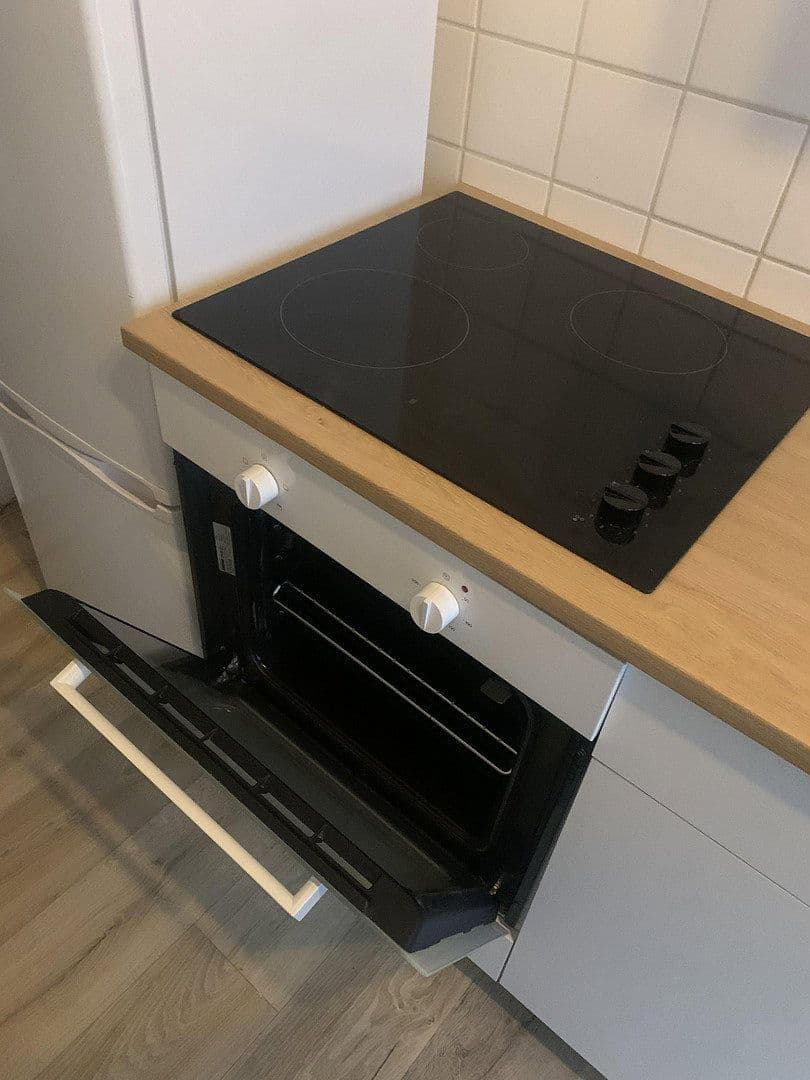 Pronájem bytu 2+1 55 m², Mendelssohnstr. 16, Düsseldorf, Severní Porýní-Vestfálsko Pronájem bytu 2+1 55 m², Mendelssohnstr. 16, Düsseldorf, Severní Porýní-Vestfálsko