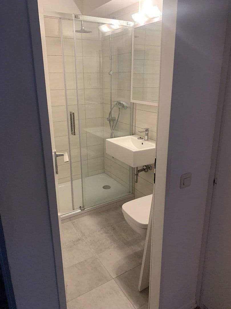 Pronájem bytu 2+1 55 m², Mendelssohnstr. 16, Düsseldorf, Severní Porýní-Vestfálsko Pronájem bytu 2+1 55 m², Mendelssohnstr. 16, Düsseldorf, Severní Porýní-Vestfálsko