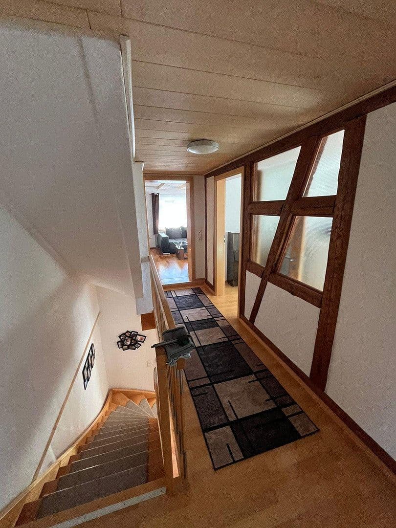 Prodej domu 137 m², pozemek 423 m², Schopfloch, Bádensko-Württembersko Prodej domu 137 m², pozemek 423 m², Schopfloch, Bádensko-Württembersko